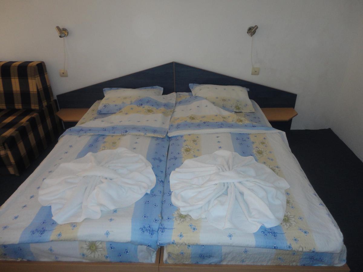 Hotel Kalina Primorsko Buitenkant foto